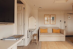 No.15 by GuestHouse, Bath