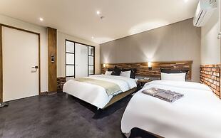 Soma Hotel