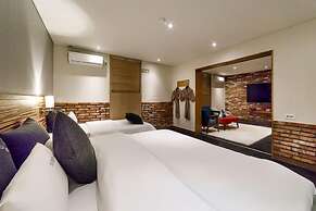 Soma Hotel