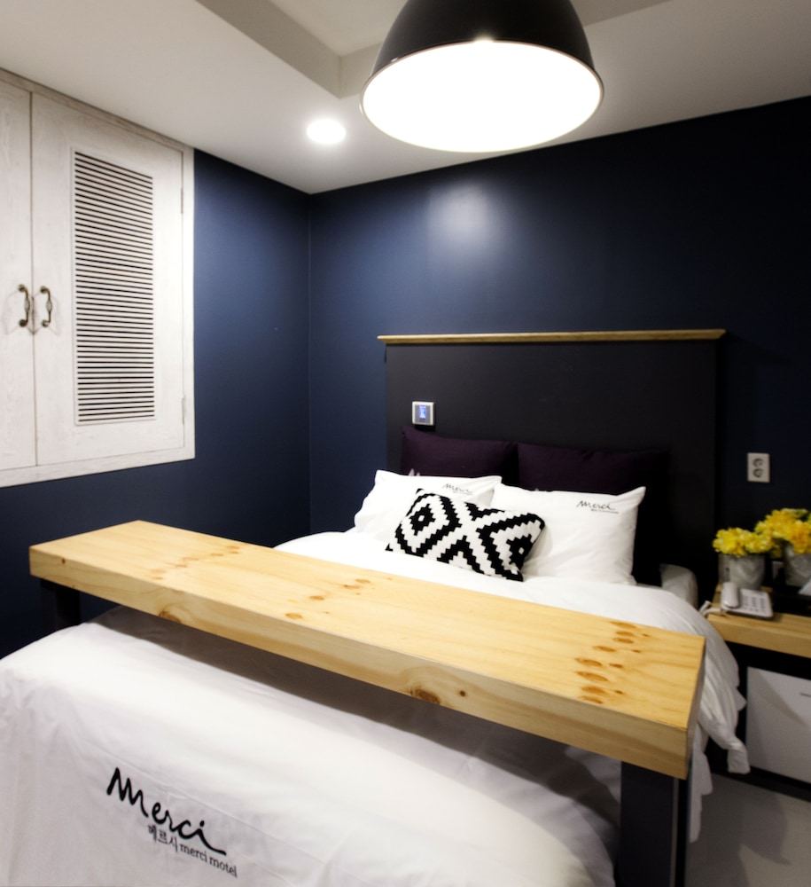 Hotel Merci