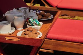 Villa White Queen Resort & Spa