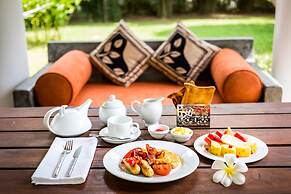 Villa White Queen Resort & Spa