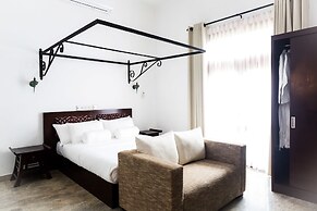 Villa White Queen Resort & Spa