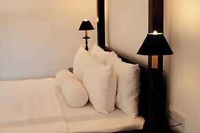 Villa White Queen Resort & Spa