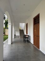 Villa White Queen Resort & Spa