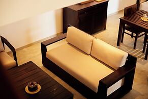 Villa White Queen Resort & Spa