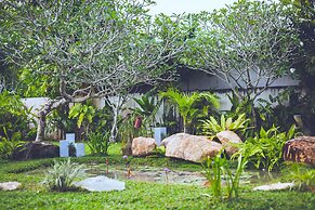 Villa White Queen Resort & Spa