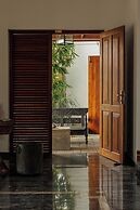 Villa White Queen Resort & Spa