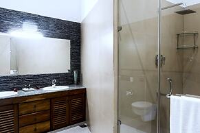 Villa White Queen Resort & Spa