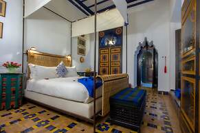 Riad Kaiss by Anika