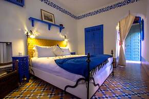 Riad Kaiss by Anika
