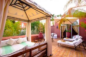 Riad Kaiss by Anika