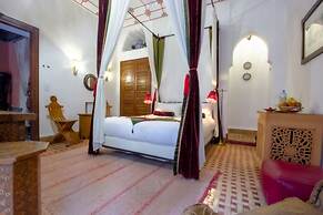 Riad Kaiss by Anika