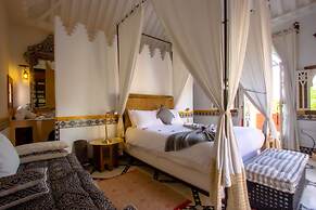 Riad Kaiss by Anika