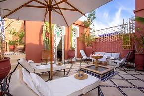 Riad Kaiss by Anika