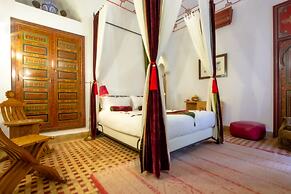 Riad Kaiss by Anika