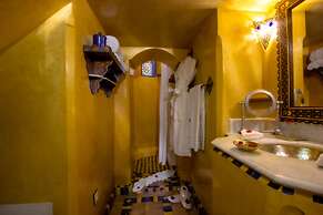 Riad Kaiss by Anika