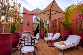 Riad Kaiss by Anika