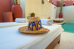 Riad Kaiss by Anika