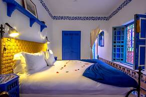 Riad Kaiss by Anika