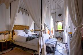 Riad Kaiss by Anika