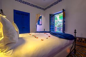 Riad Kaiss by Anika