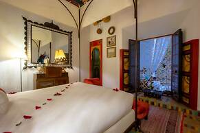 Riad Kaiss by Anika