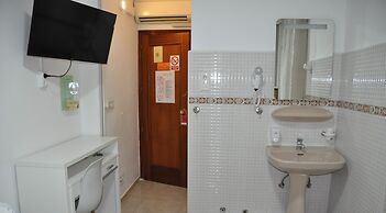 Hostal Ramón y Cajal