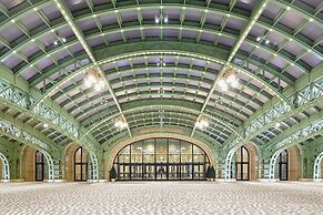 The Parisian Macao
