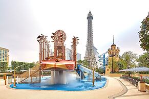 The Parisian Macao