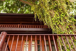 Riverhouse Hotel - The Teak House