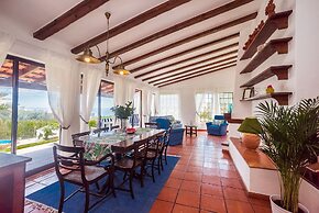 Ericeira Villa Surf Camp Hostel