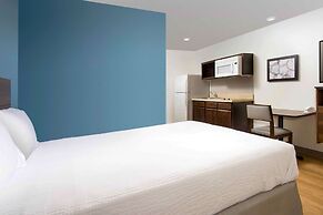 WoodSpring Suites Fargo North Near NDSU