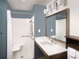 WoodSpring Suites Fargo North Near NDSU
