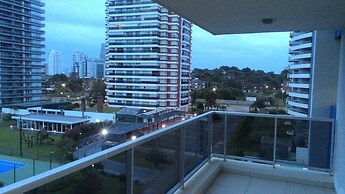 Arenas del Mar Apartments