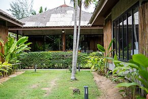 Long Beach Chalet