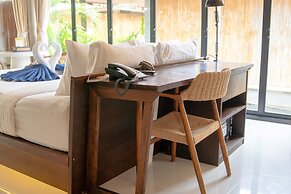 Long Beach Chalet