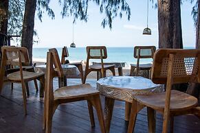 Long Beach Chalet