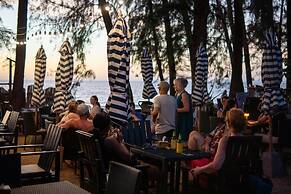 Long Beach Chalet