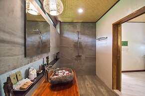 Long Beach Chalet