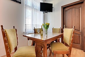 Apartments Happy Hours