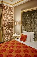 L'Agora Old Town Hotel & Bazaar