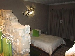 Eldorado Guest House & Camping