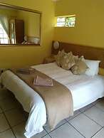 Flintstones Guest House Fourways