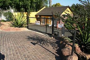 Flintstones Guest House Fourways