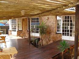 Flintstones Guest House Fourways
