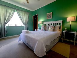 Loerie Guesthouse