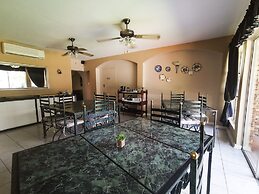 Loerie Guesthouse