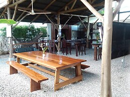 Cabinas Tropicales Puerto Jimenez
