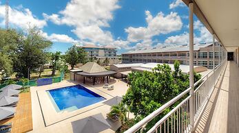 Tanoa International Dateline Hotel